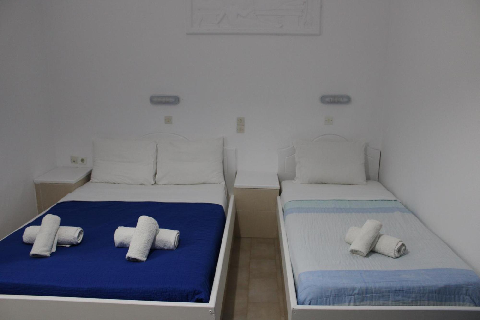 The Three Anchors Rooms Emporio  Exterior photo